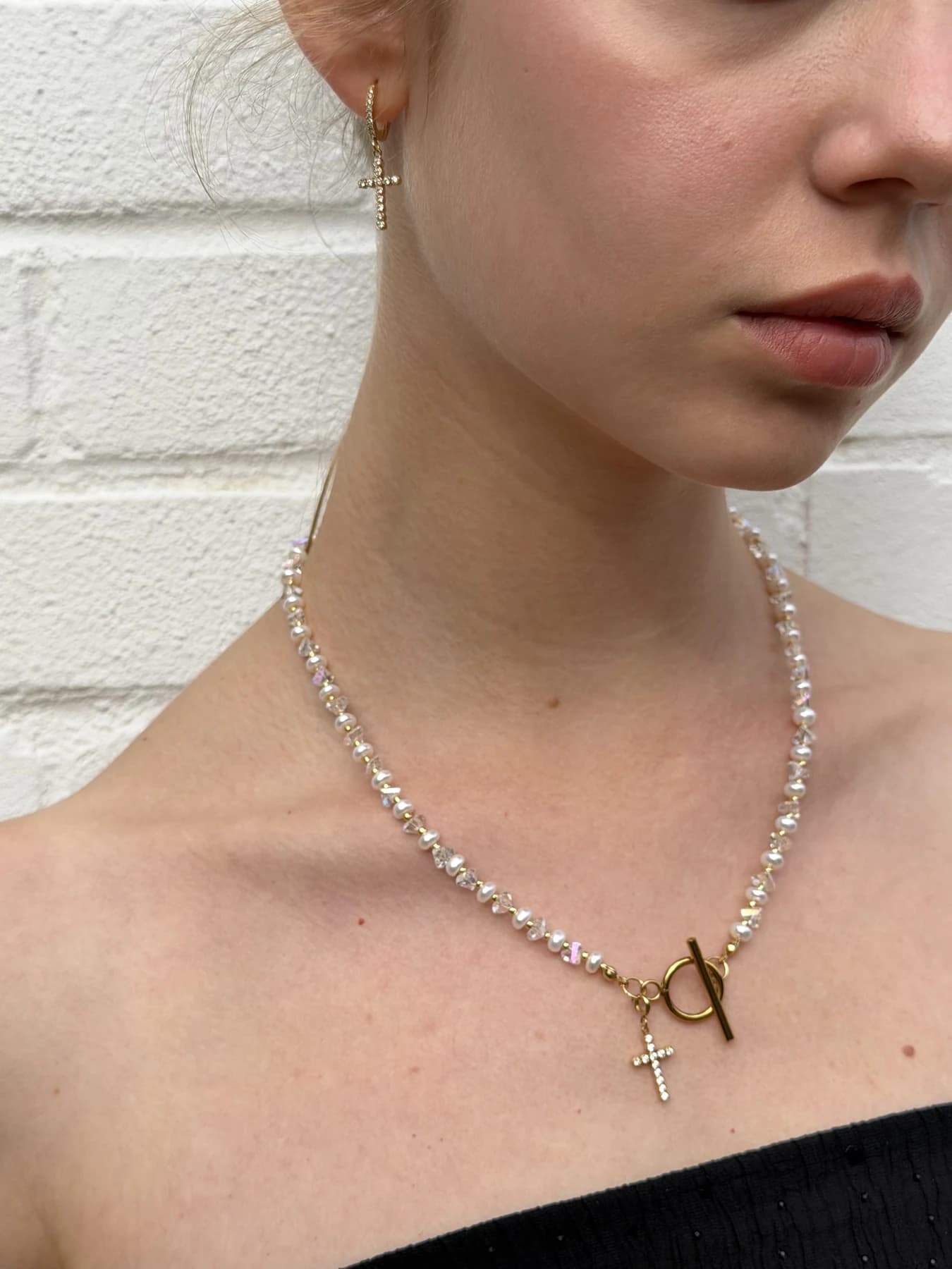Freshwater Pearl Jewellery Set with Crystal Necklace, Bracelet & Cross Earrings thumbnail 14