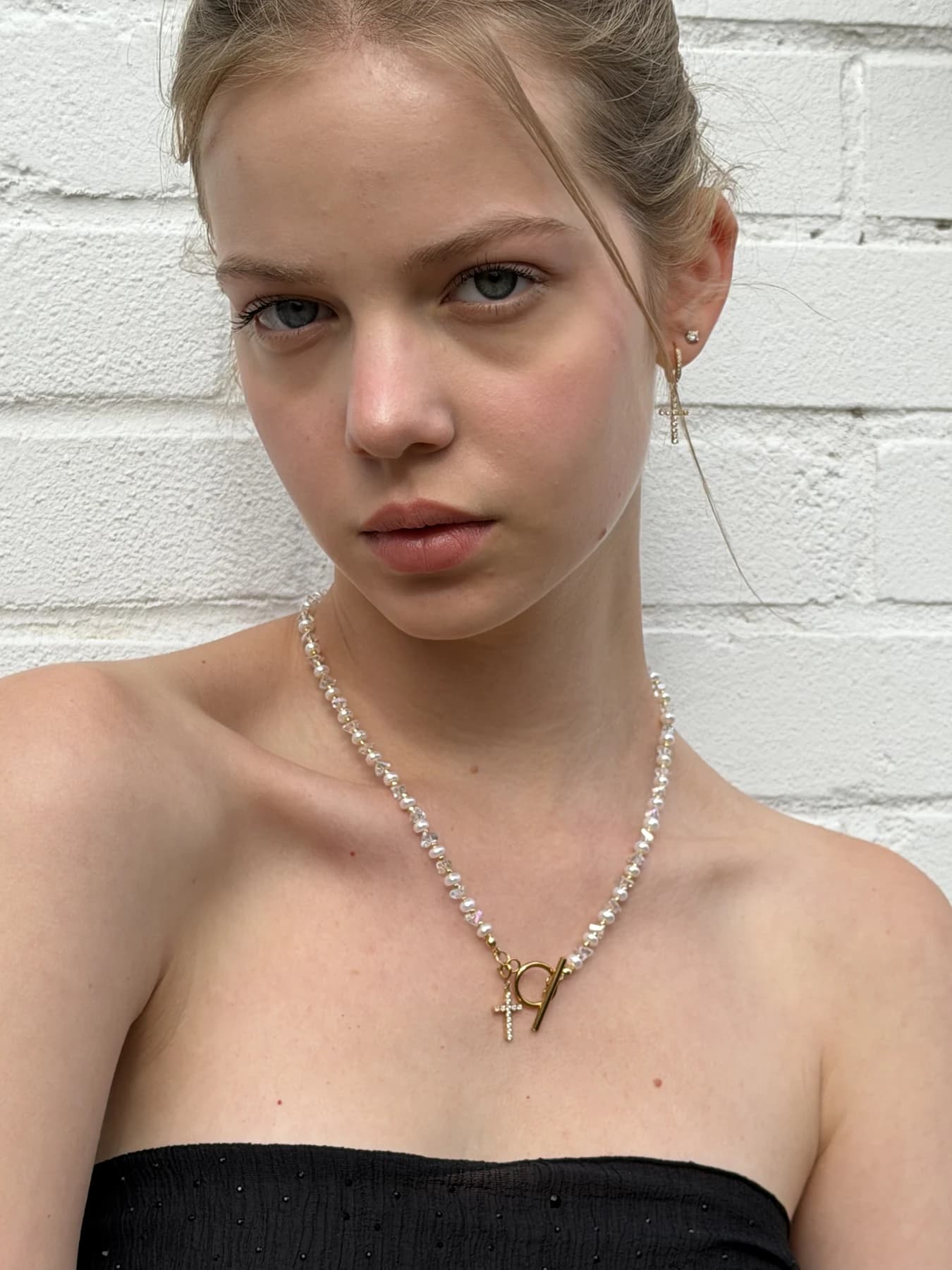 Freshwater Pearl Jewellery Set with Crystal Necklace, Bracelet & Cross Earrings thumbnail 11
