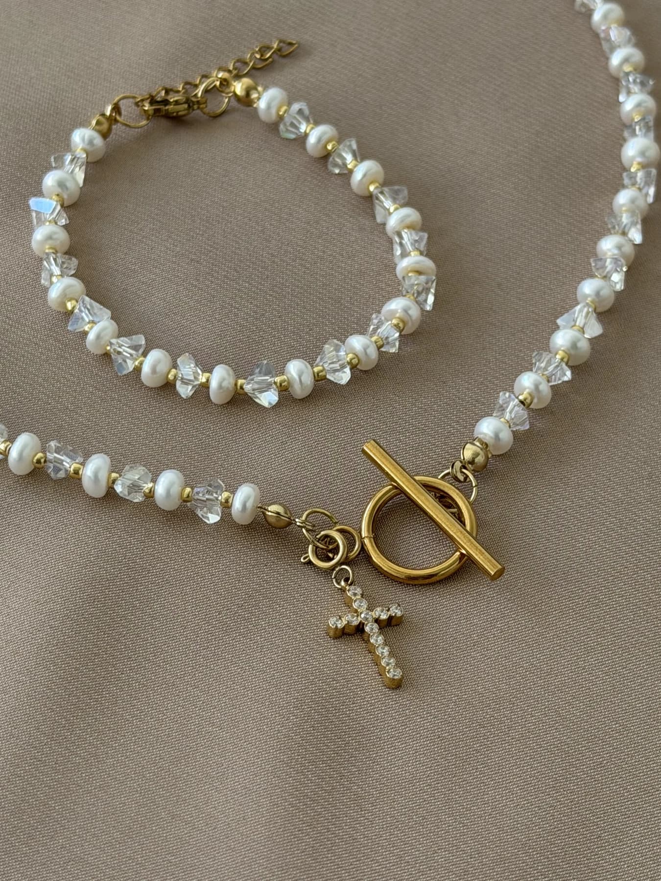 Freshwater Pearl Jewellery Set with Crystal Necklace, Bracelet & Cross Earrings thumbnail 4