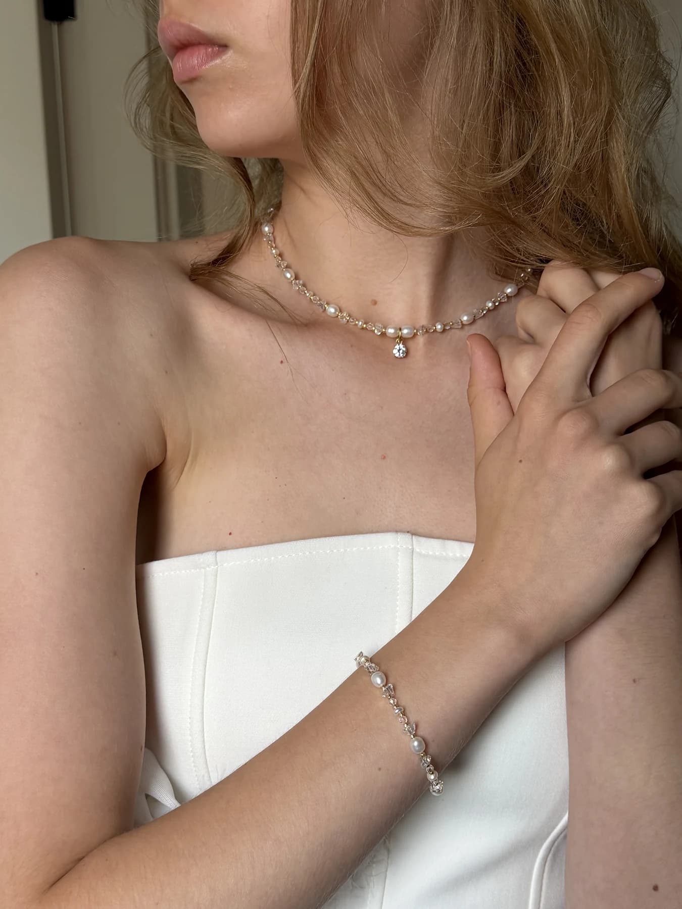 Elegant Freshwater Pearl Necklace & Bracelet Set thumbnail 18