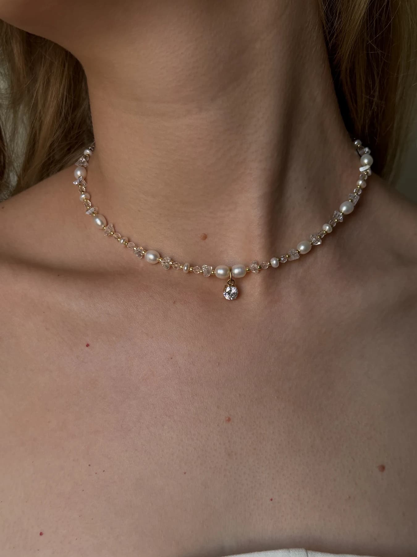Elegant Freshwater Pearl Necklace & Bracelet Set thumbnail 9