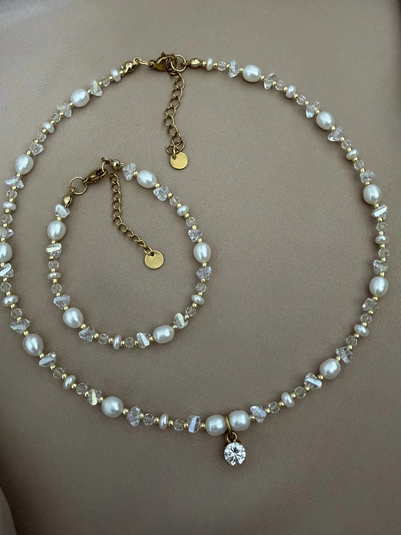 Elegant Freshwater Pearl Necklace & Bracelet Set thumbnail 4